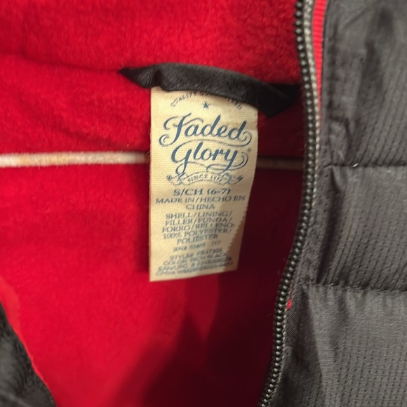 Faded Glory S/CH (6-7) black with red trim and lining puffer jacket brand new - Picture 3 of 4